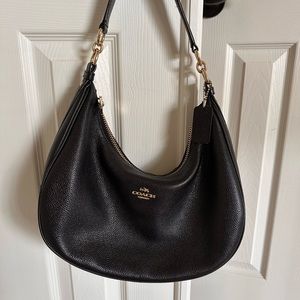 Coach Pebble Hobo - black
